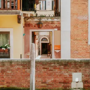 Holiday home Casa Accademia, Venice