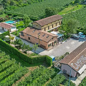  Vakantieboerderij Revena
