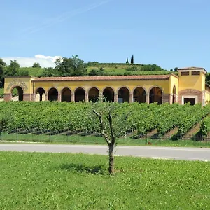 Country house Monte Tondo Winery, Soave (Verona)
